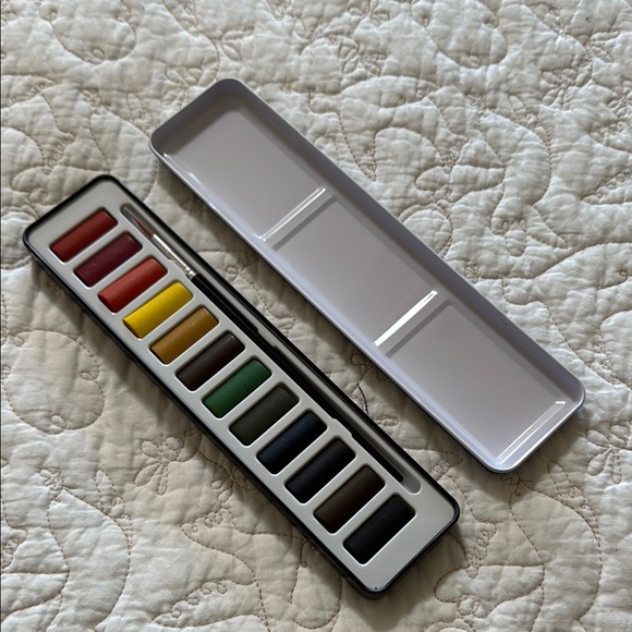 Emily Lex Watercolor Paint Set - Multicolor. New! Beautiful - Picture 4 of 4